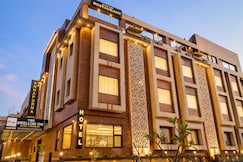 The Dwelling Inn, Greater Noida