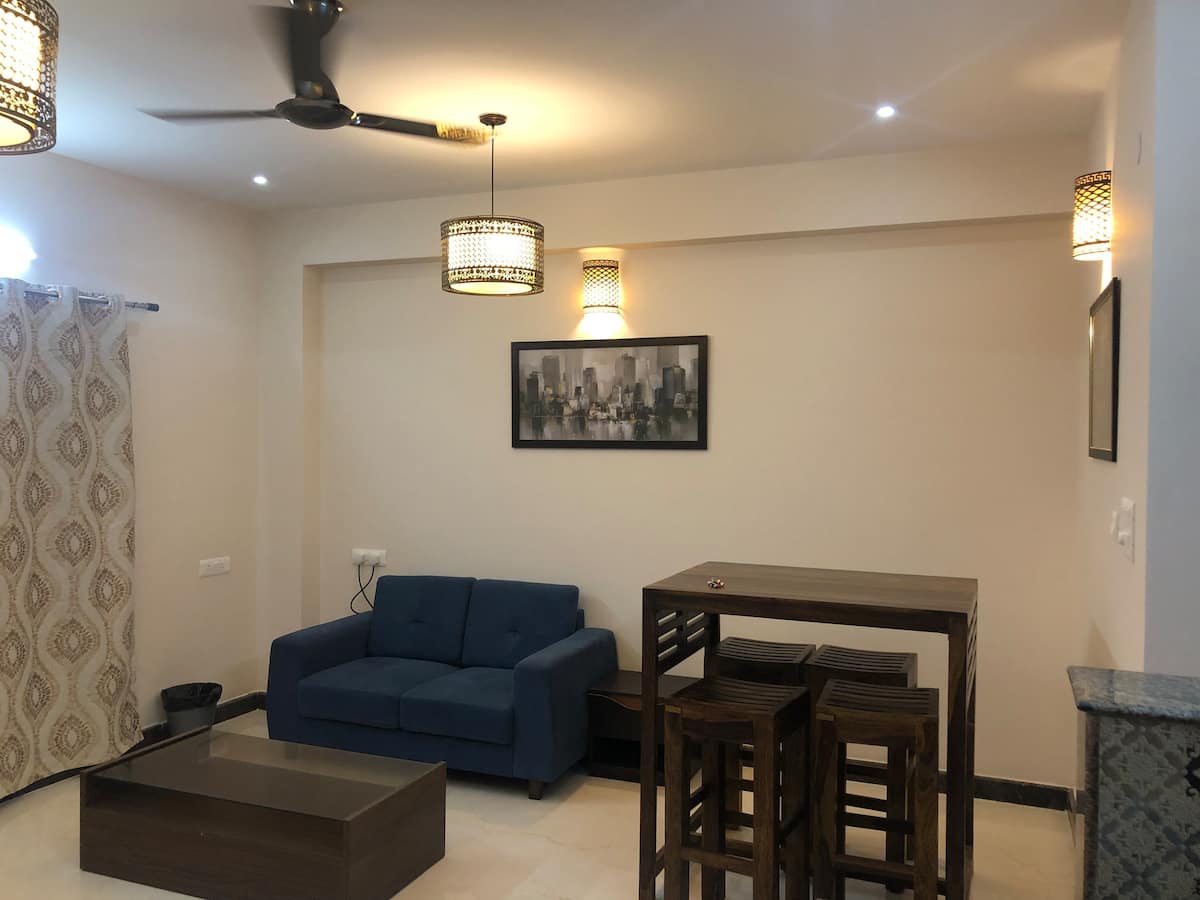 PrivateStudio Near RevaCollege-Yelahanka-Airport - Tap to explore photos