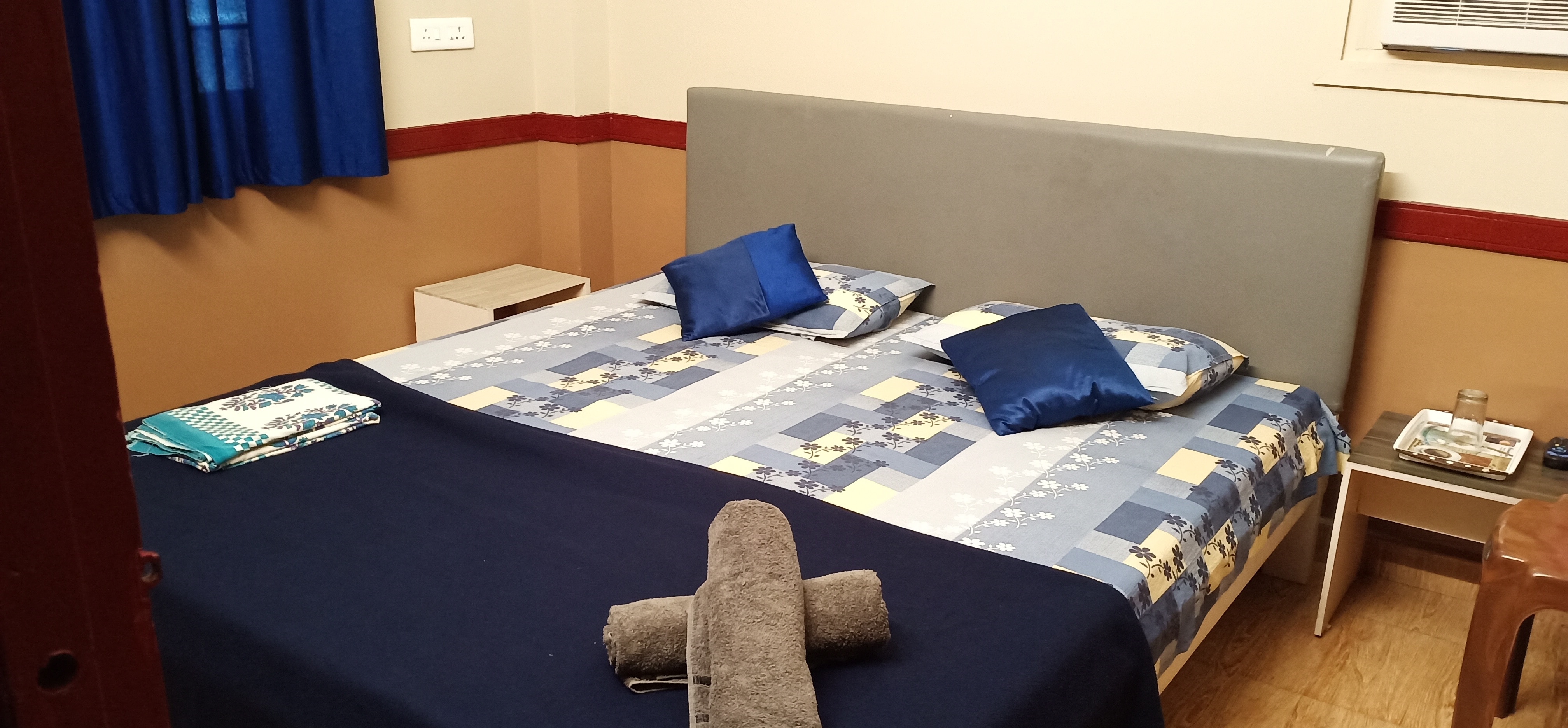 AASHIAANAA RESIDENCY INN - Tap to explore photos