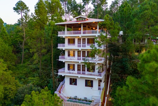 7BHK in Dharampur   Food Available  No AC required