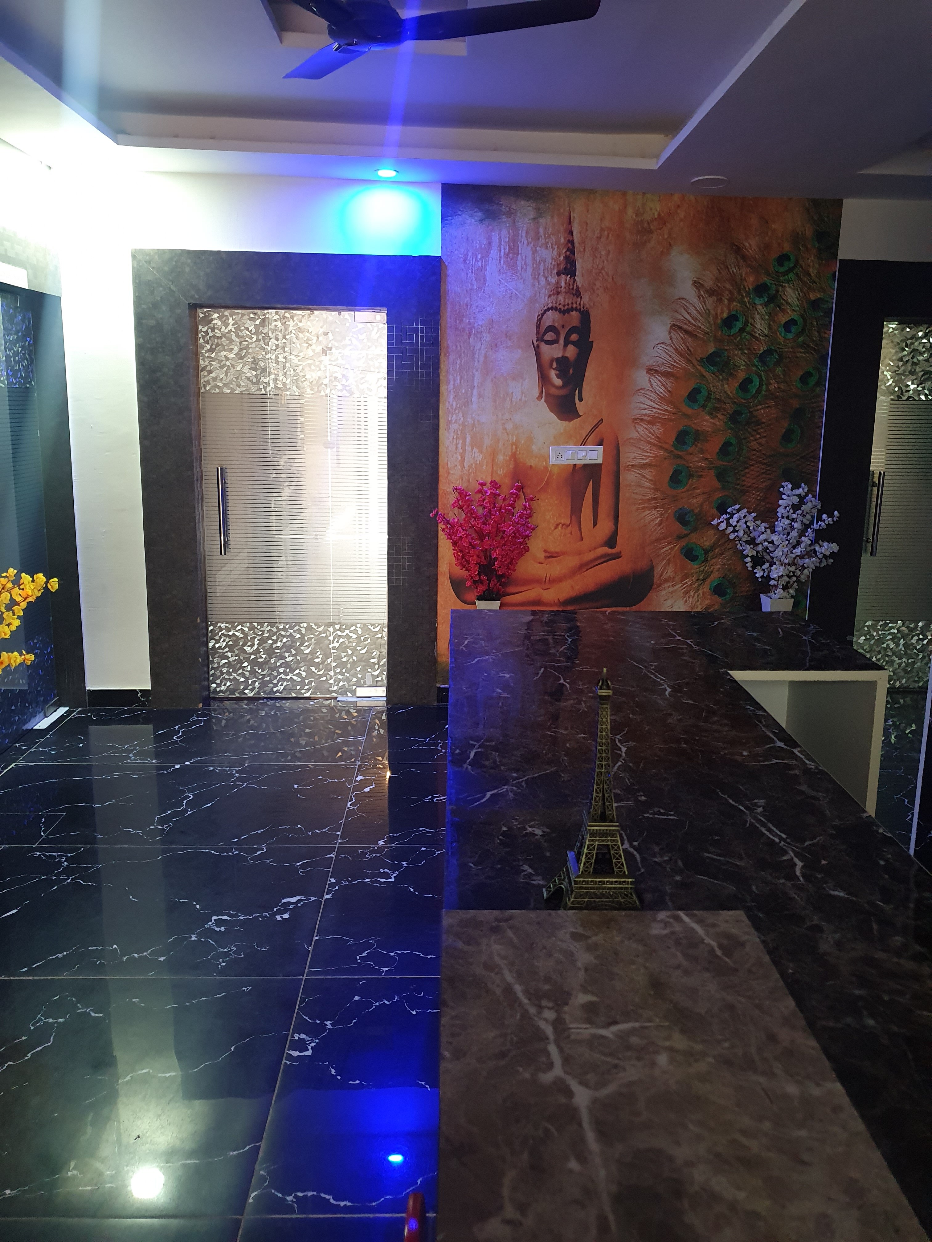 royal blue hotel kaithal