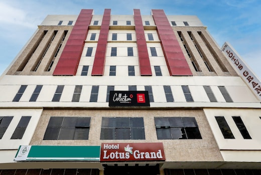 Super Collection O Lotus Grand Near Secunderabad Railway Station
