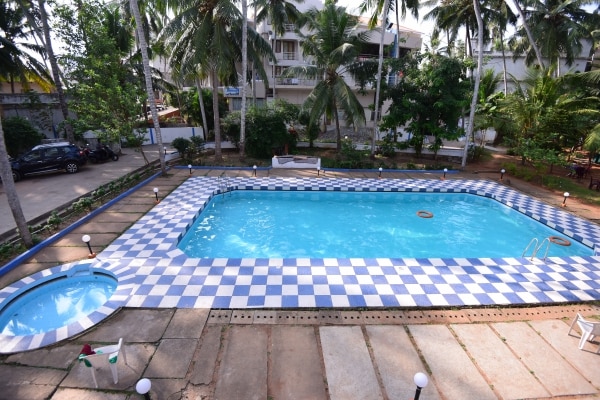 Banyan Tree Aayur - Tap to explore photos