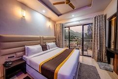 Moonlight Stays - Bhimtal Lake View, Bhimtal