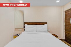 OYO 76055 Ratna Palace, Berhampur-West Bengal