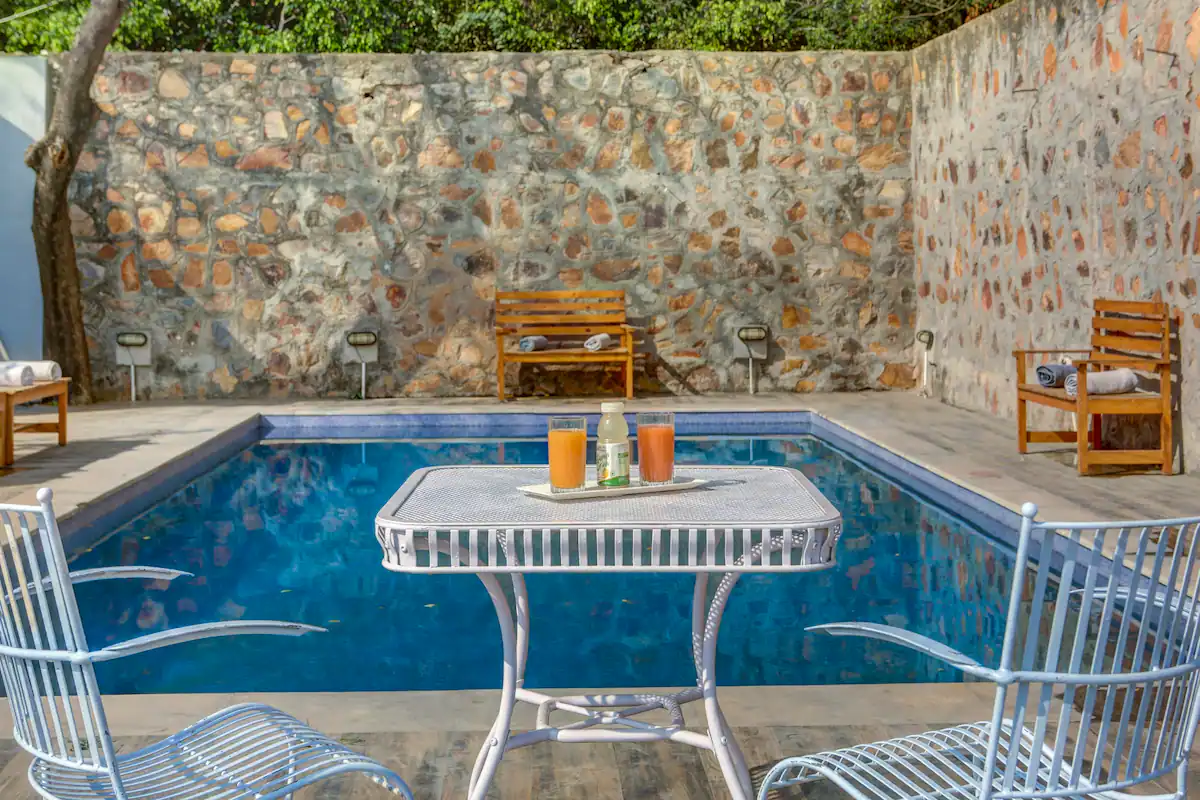 Rudra Farms - 6 Bedroom Luxury Farmhouse with Swimming Pool - Tap to explore photos