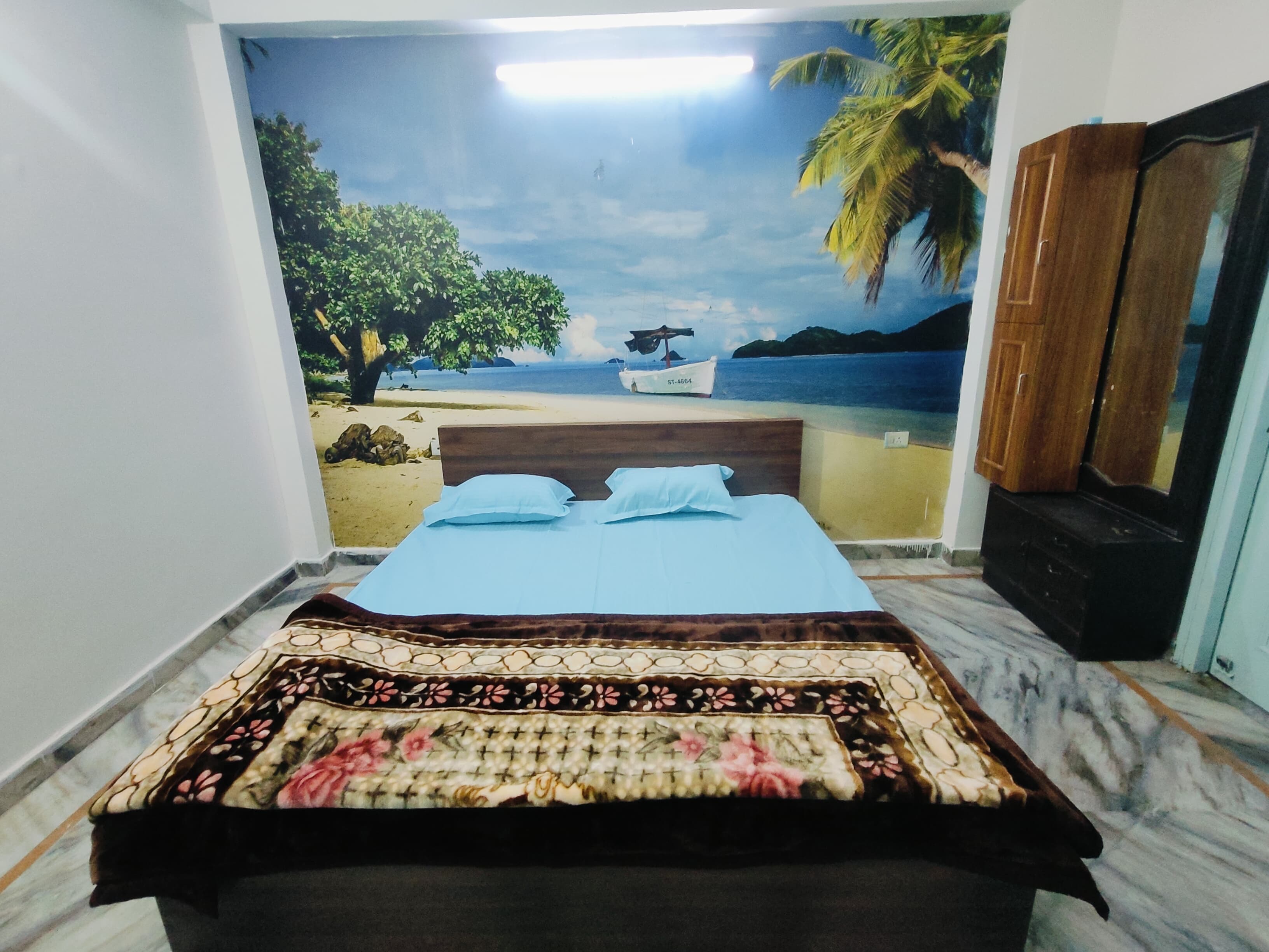 Anant vihar appartment - Tap to explore photos