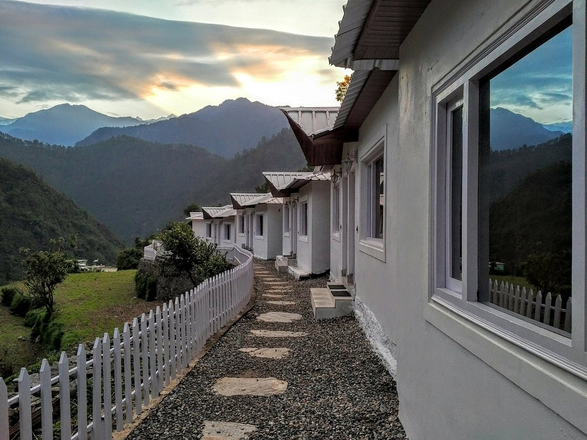 VILLA AADHYA - Tap to explore photos