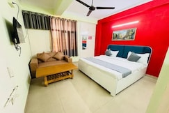 FabHotel AV Residency, Noida