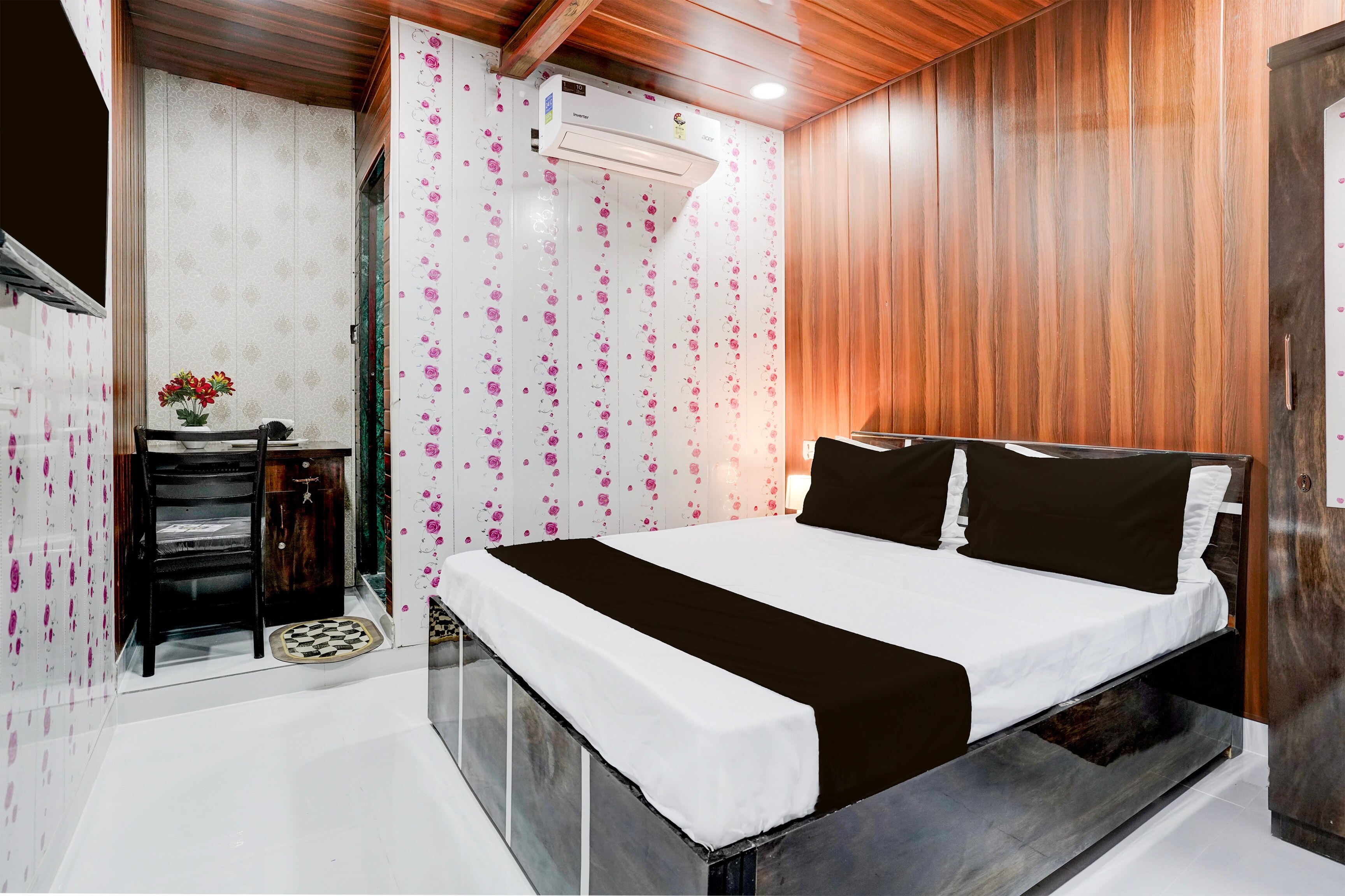 Hotel O Amma bhau residency - Tap to explore photos