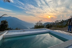 The Sweven NeerVan, Rishikesh