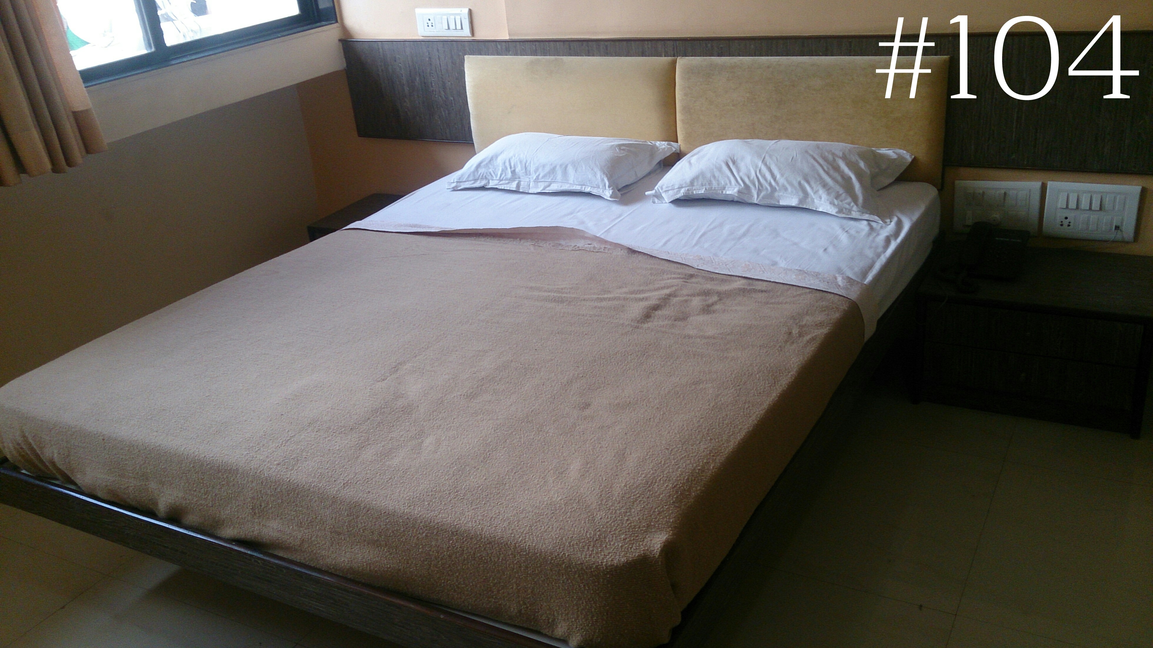 Deluxe AC Room 1