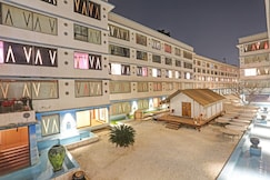 Townhouse Royal Palms Shared Serviced Apartment, Mumbai