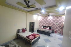 Hotel K V, Kanpur