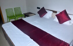 Deluxe AC Room
