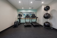 Tru by Hilton Novi Detroit, Oakland