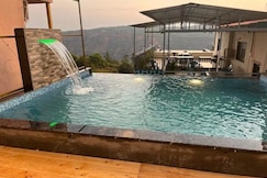 Savitri Villa Inn, Mahabaleshwar