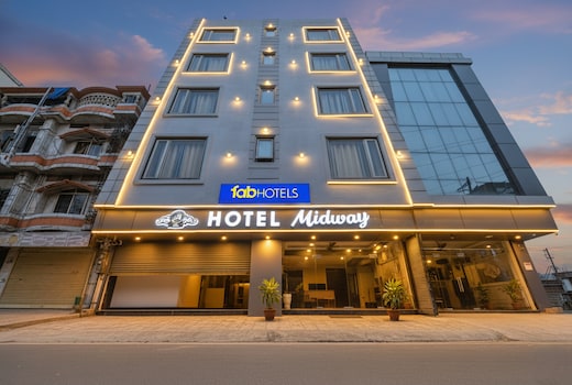 FabHotel Midway