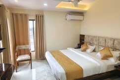 Hotel AKS, Rewa