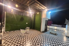 The Trishul Stay, Varanasi