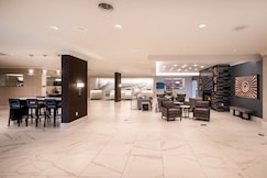 Crowne Plaza ALBANY - THE DESMOND HOTEL, Albany