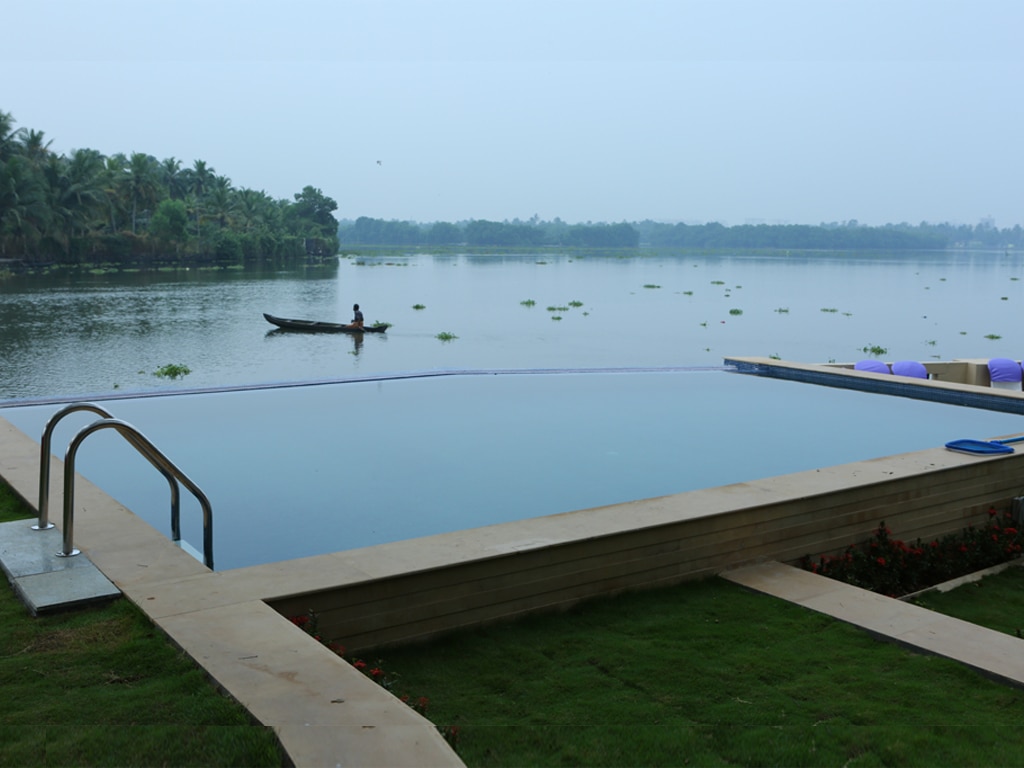 Aratt Mansion - A Waterfront Mansion - Tap to explore photos