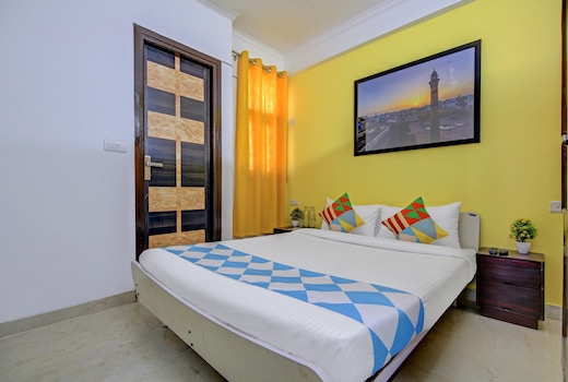 OYO Townhouse Saket Residency 1 Delhi