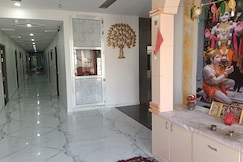 HOTEL Z PLUS, Salasar