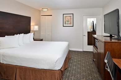Best Western Kettleman City Inn & Suites - Tap to explore photos