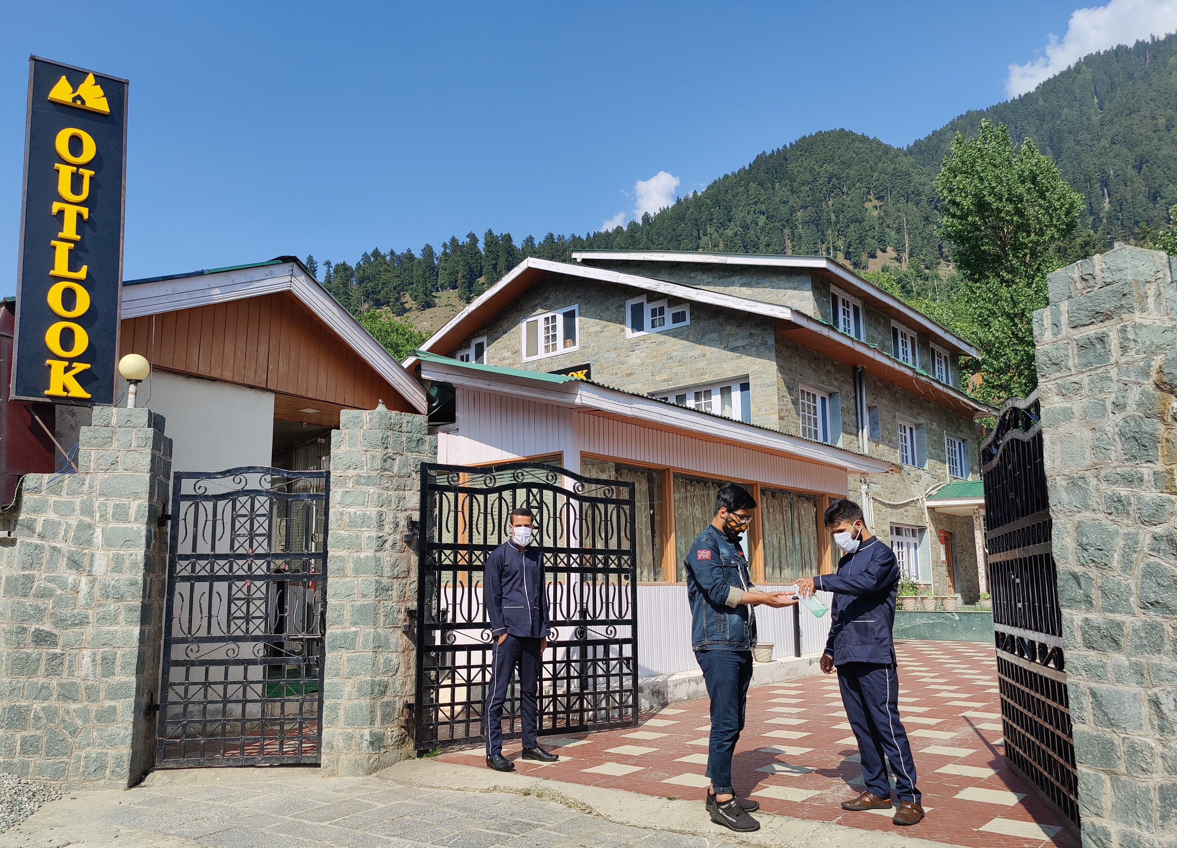 Hotel Outlook Best Rates on Pahalgam Hotel Deals, Reviews & Photos