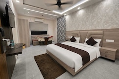 Hotel O Grand Aaditri'z Near Nauka Vihar, Gorakhpur