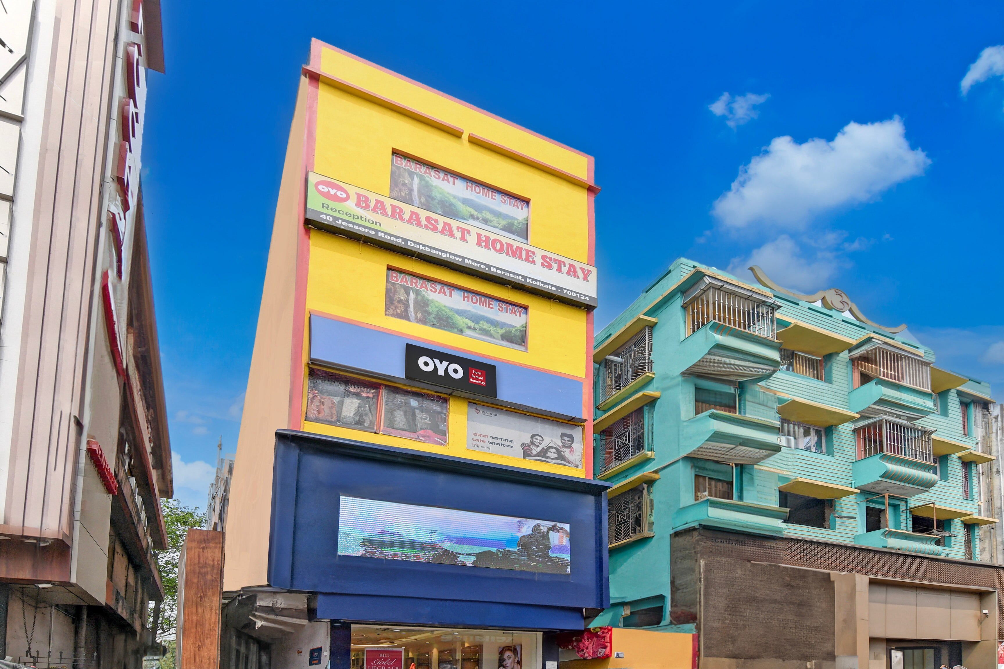 Hotel O Barasat Home Stay - Tap to explore photos