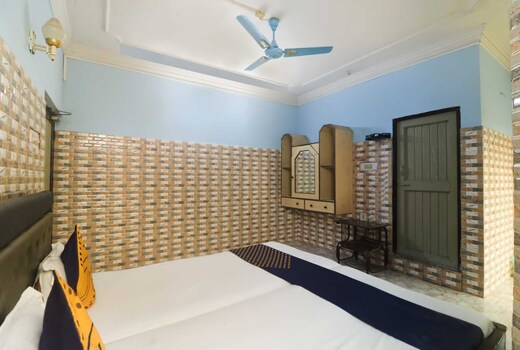 Hotel O Maitry