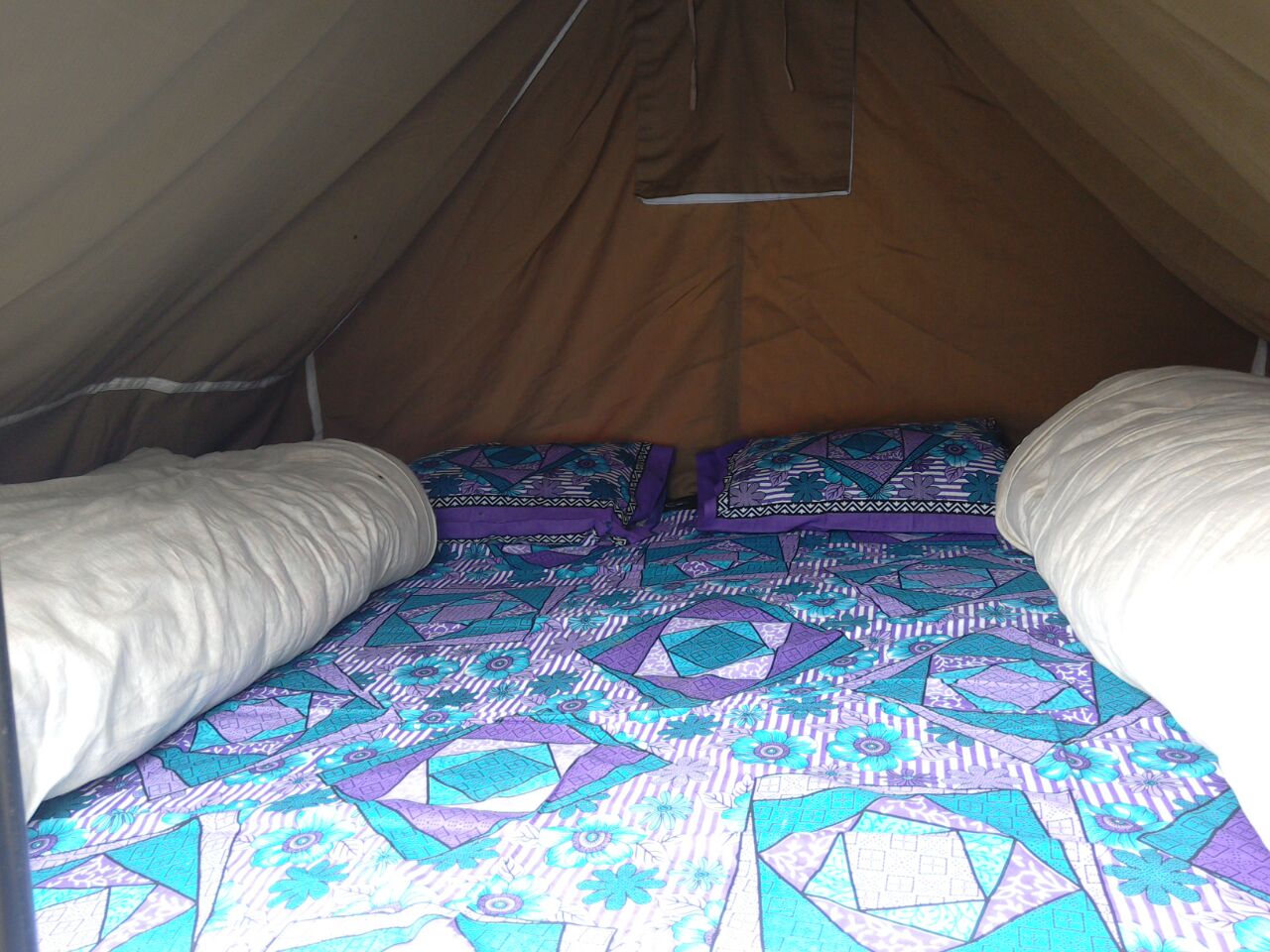 Giri Camps - Tap to explore photos