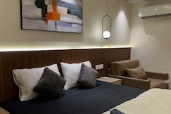 Suntwilight Units, Greater Noida