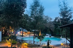 Citrus Prime Hill Queen Resort