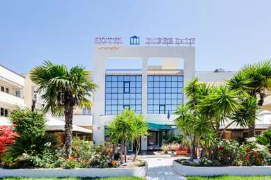 Best Western Hotel Imperiale - Tap to explore photos