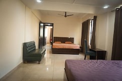 KUNAL'S - A Himalayan Bird, Mandi