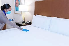 Homewood Suites by Hilton Toronto Airport Corporate Centre, Toronto