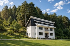 Riverdale by Stay Pattern, Pahalgam
