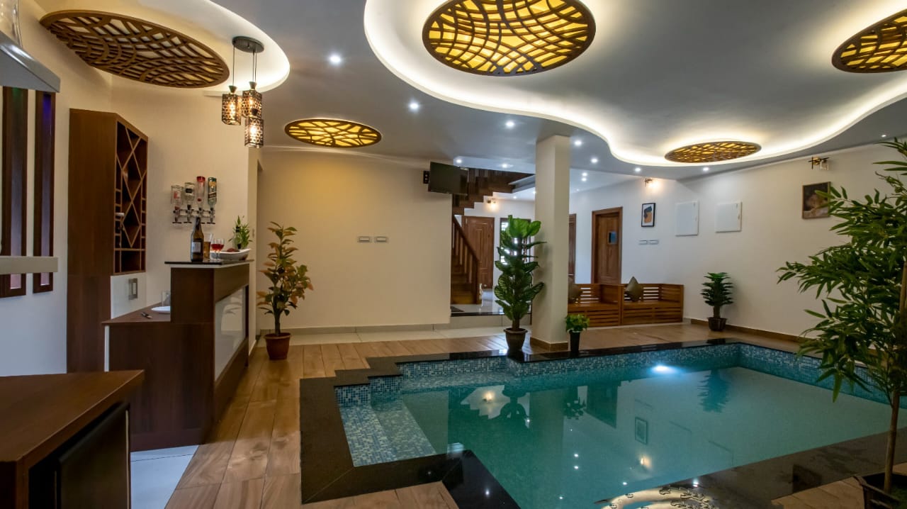 The Tales Luxury Pool Villa Near Thusharagiri - Tap to explore photos