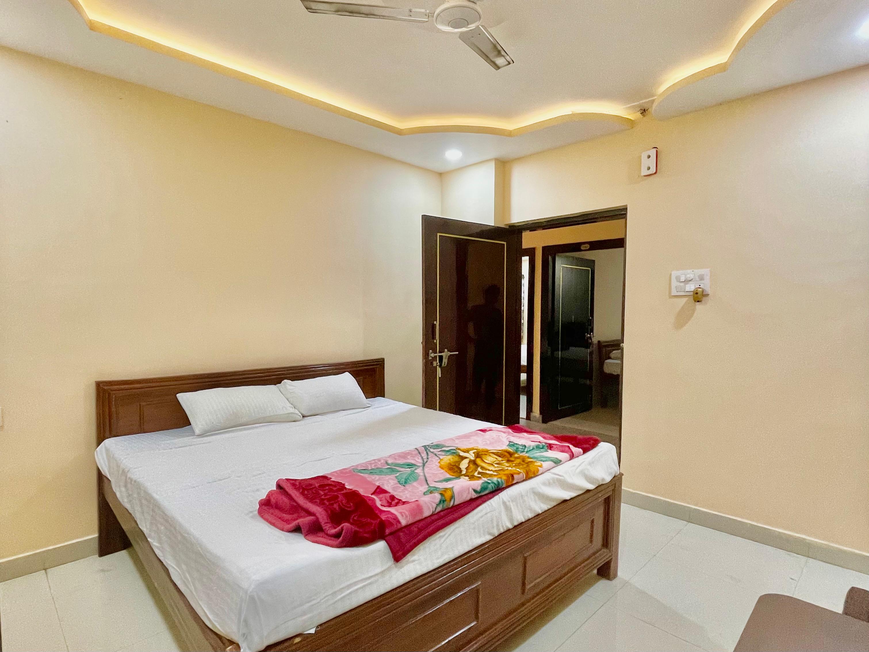 Hotel YashKirti - Tap to explore photos