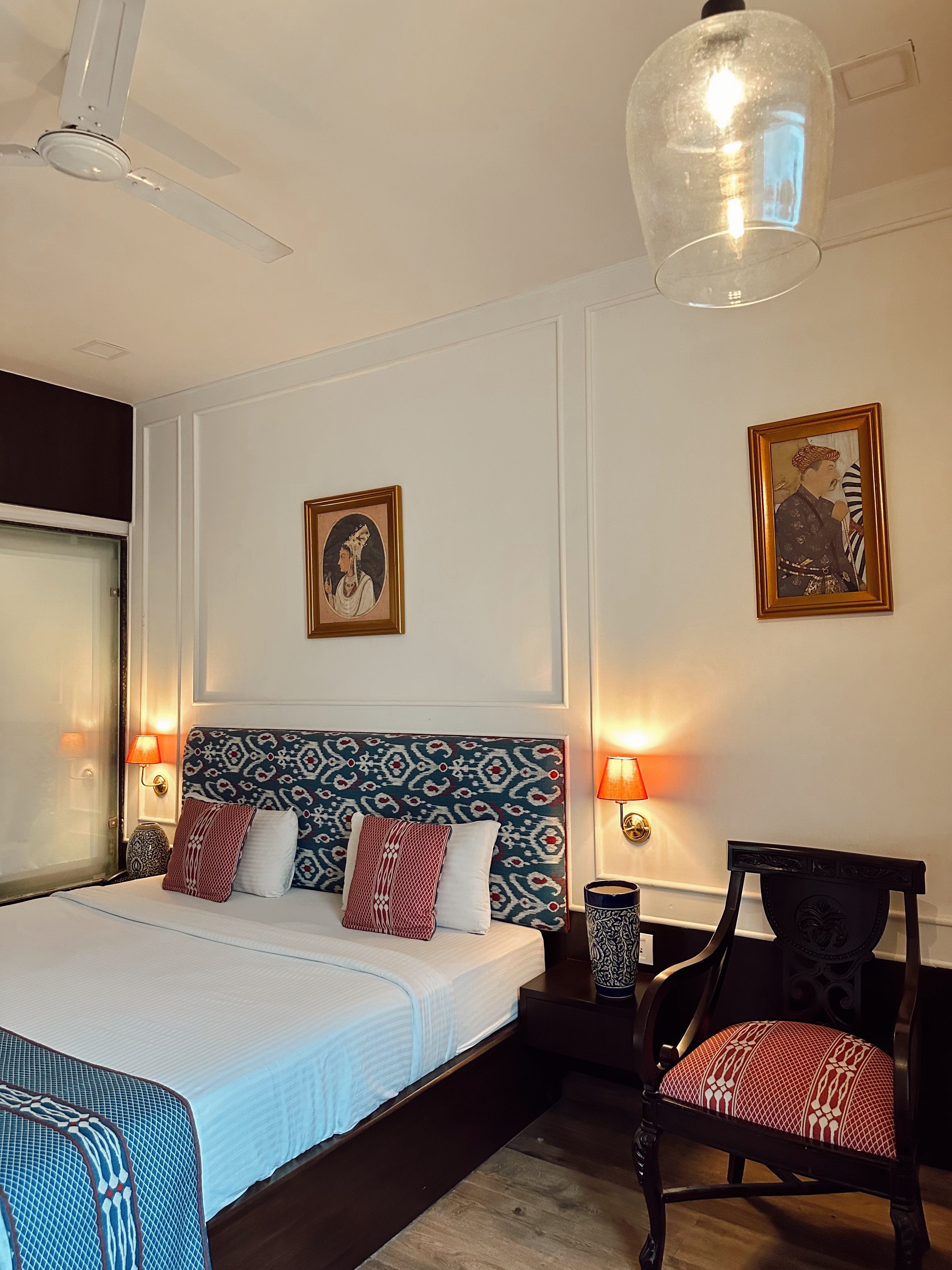 Hotel Atulyaa Taj - Tap to explore photos