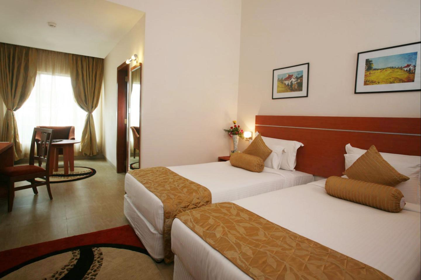 Oh Biz Executive-Leonia Holistic Destination - Tap to explore photos