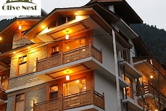 Olivenest Riverfront  Hotel and Cafe, Manali