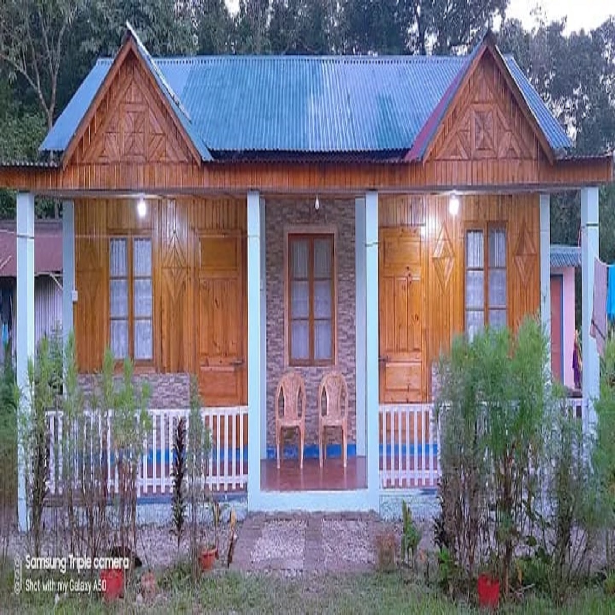 RB Guest House - Tap to explore photos