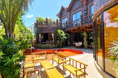 MANJILAND Luxury Pool Villa Pattaya Walking Street, Pattaya