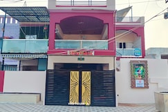 Shiva Deluxe room, Junagadh