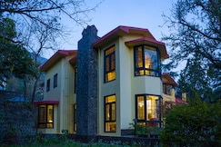 Alaya Stays Thistle House | 4 BHK Hideaway with Gazebo & Terrace, Nainital