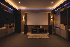 4 Floor Villa   Theatre  Lawn  Lake View   Events, Pune